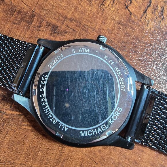 Michael Kors Watch - Picture 2 of 5